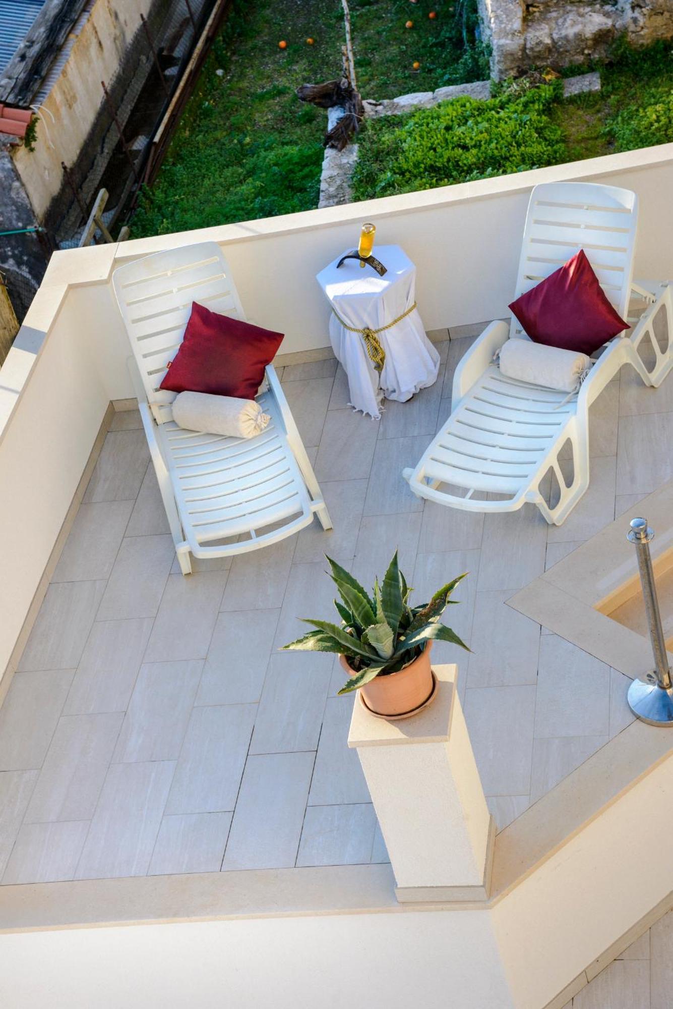 Apartments Dubrovnik Seven Room photo